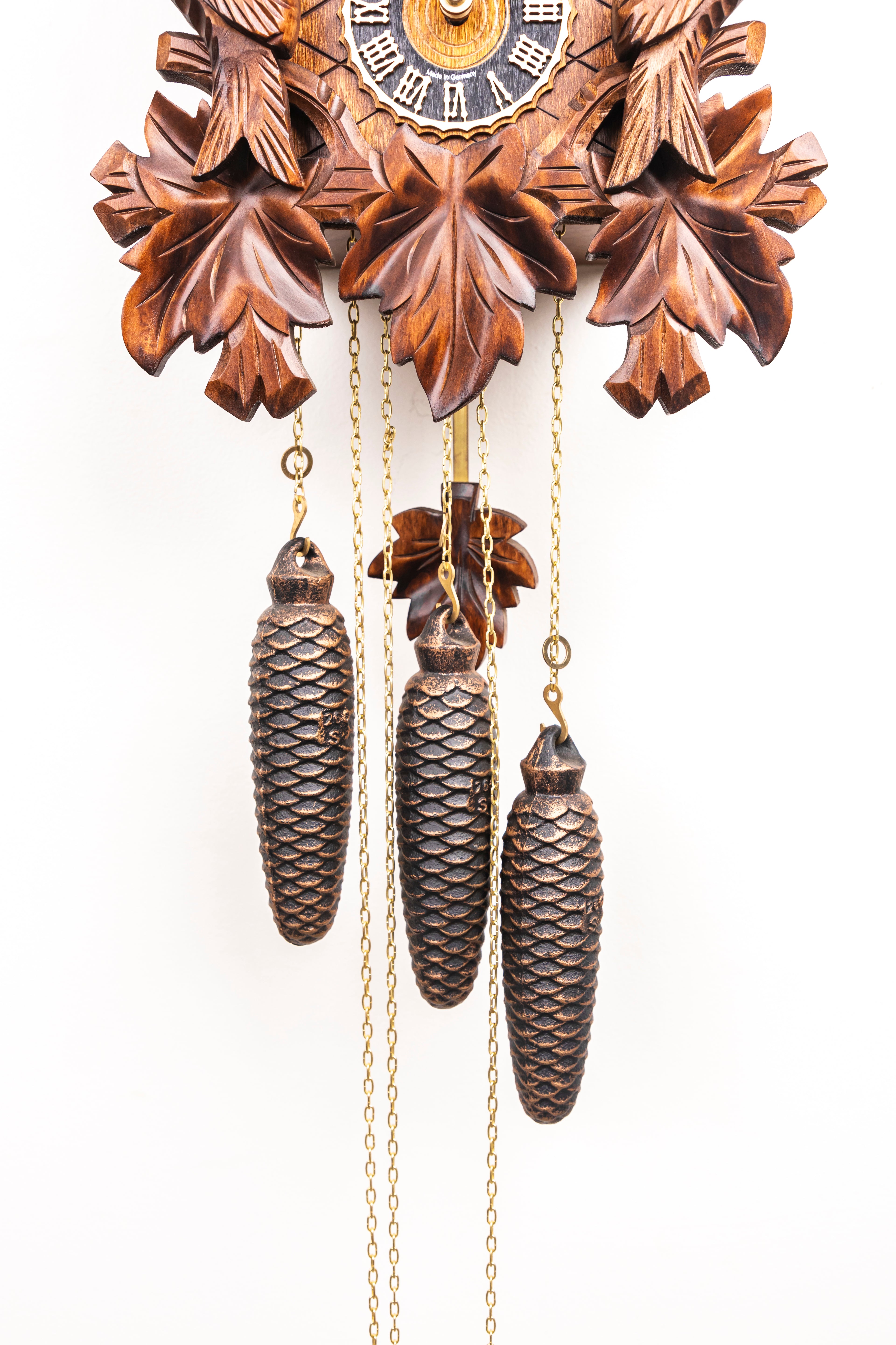 KM 15 - 5 Leaves , 2 Birds with Turning Dancers