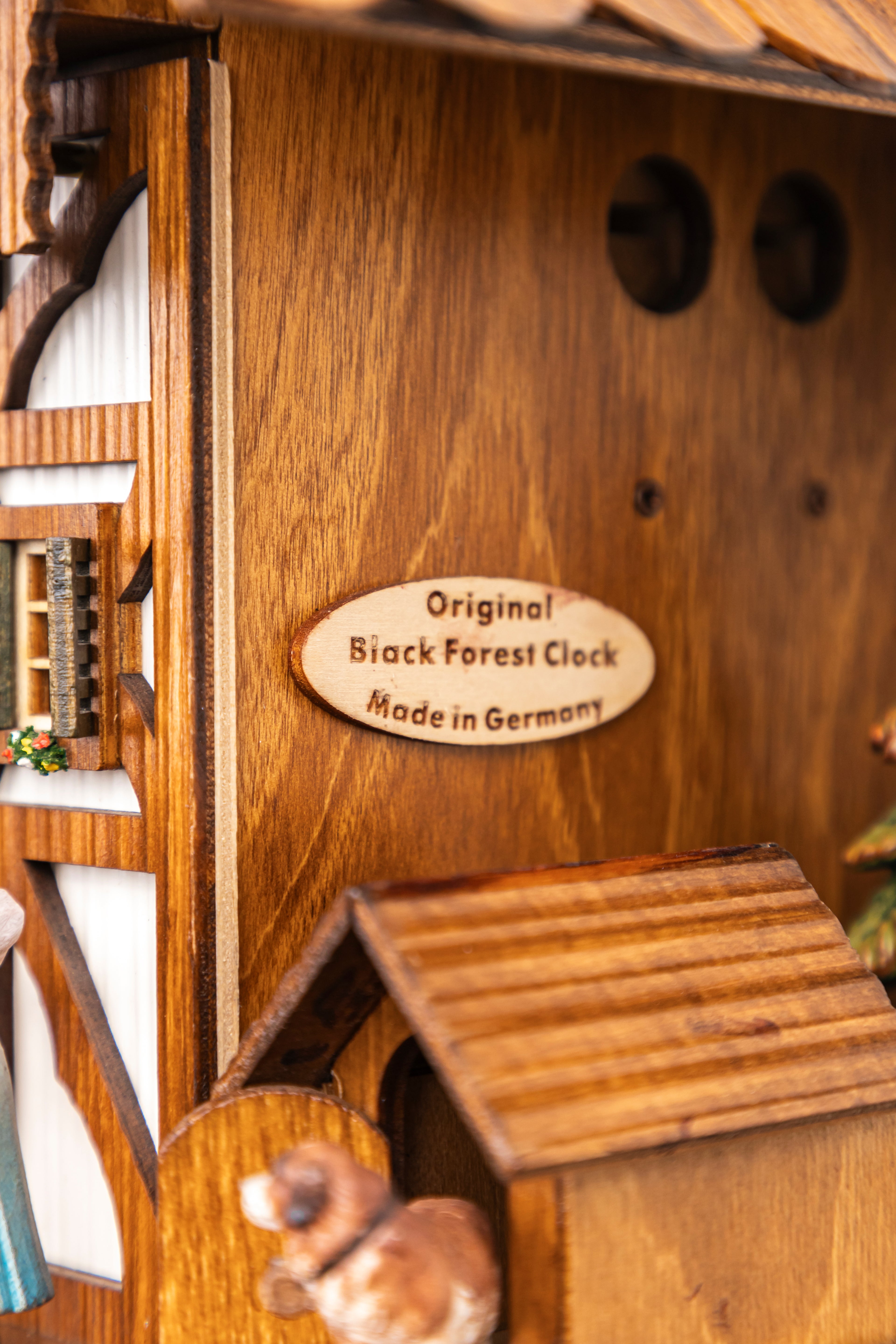 KM 16 - Blackforest Women with Turning Dancers