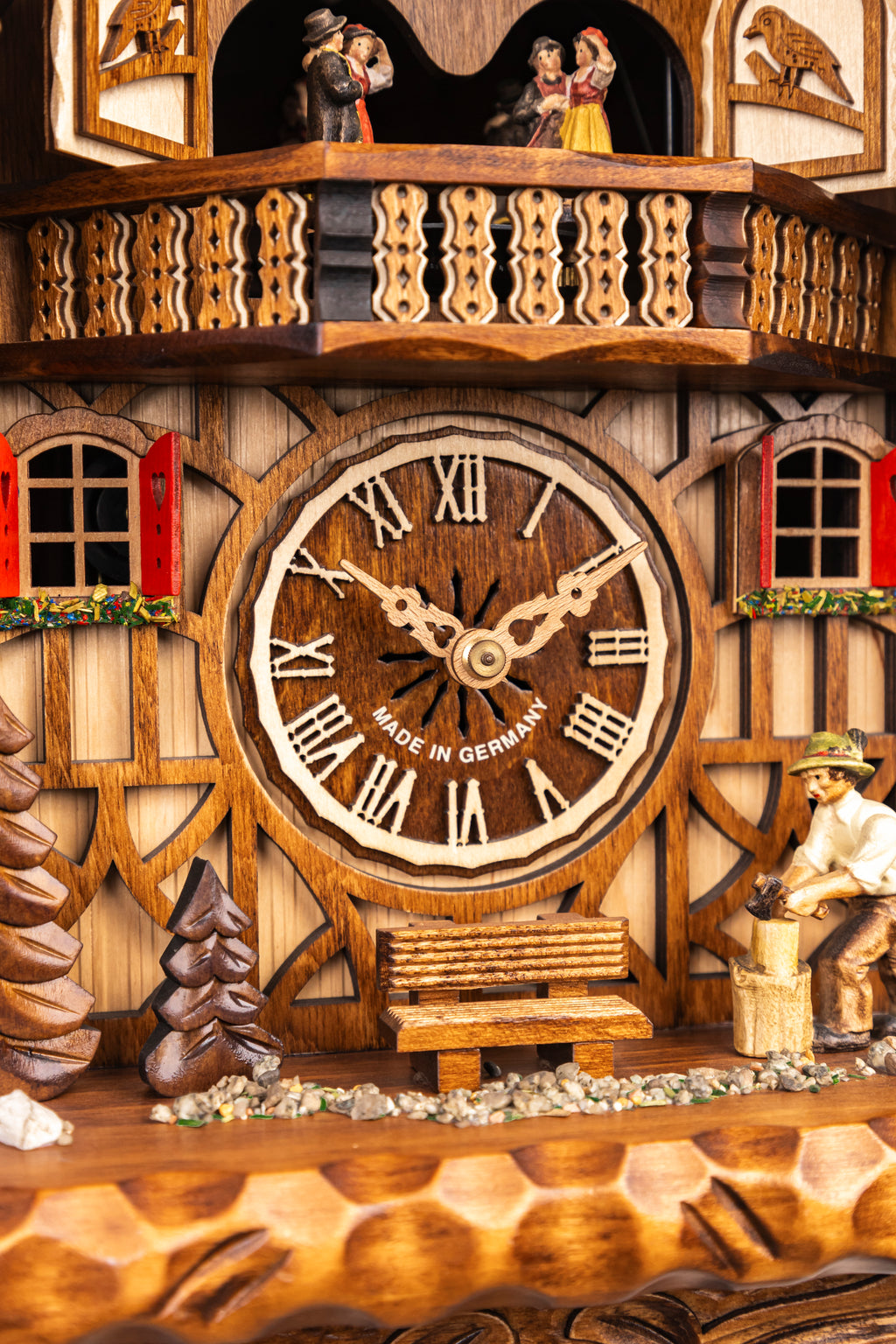 KM 18 - Pine Tree with Woodcutter