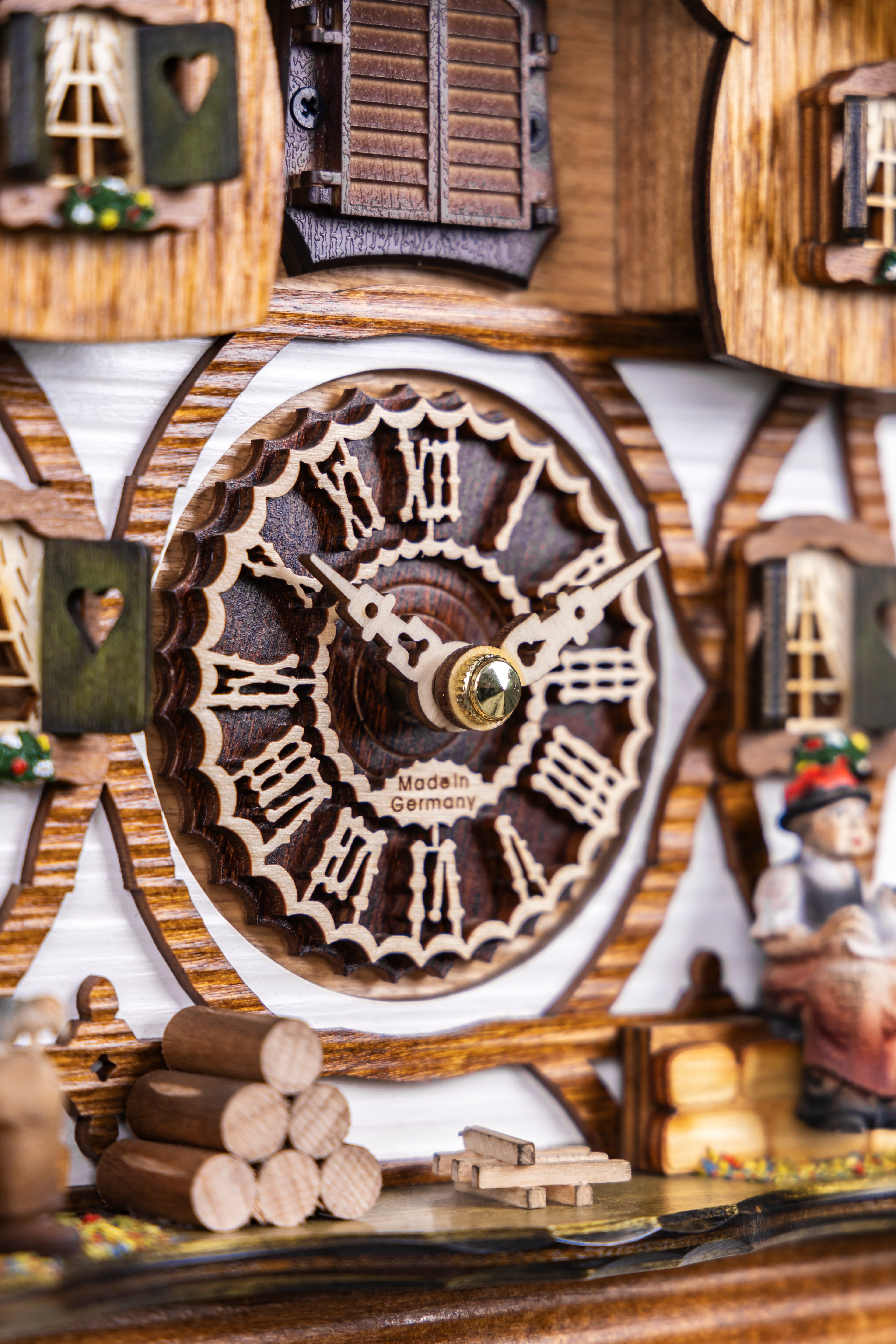 KQ 15 - Chalet with Old Couple