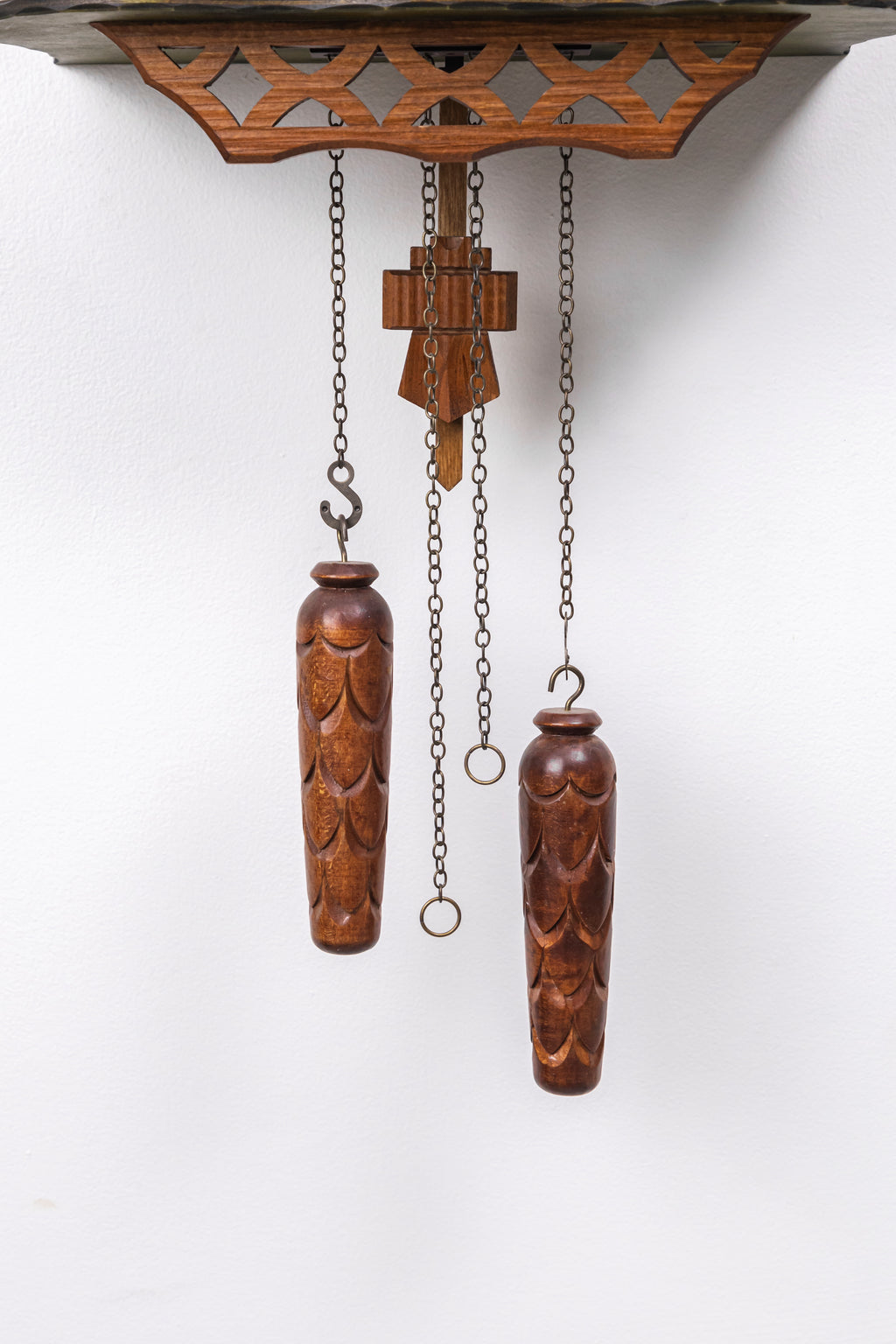 KQ 27- Wine Drinker with Red Roof