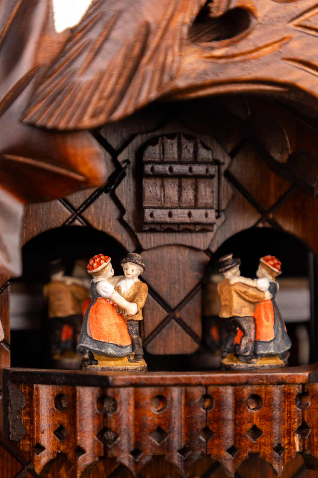 KM 12 - 5 Leaves,2 Birds with Turning dancers