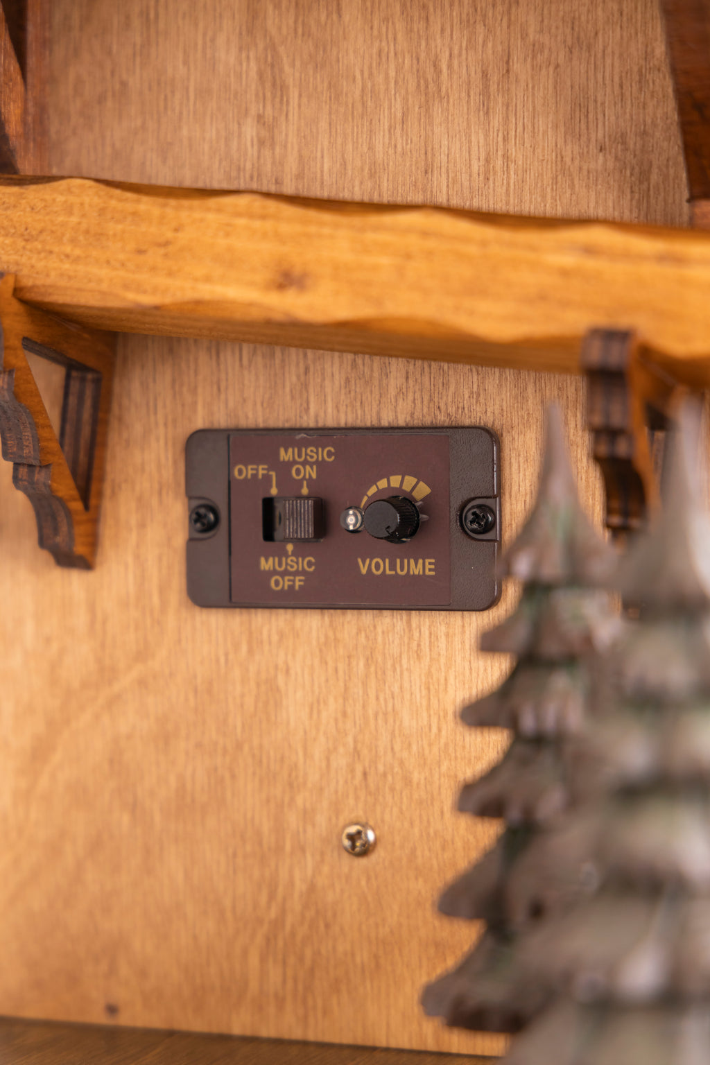 KQ 32 - Wanderer with Red Roof